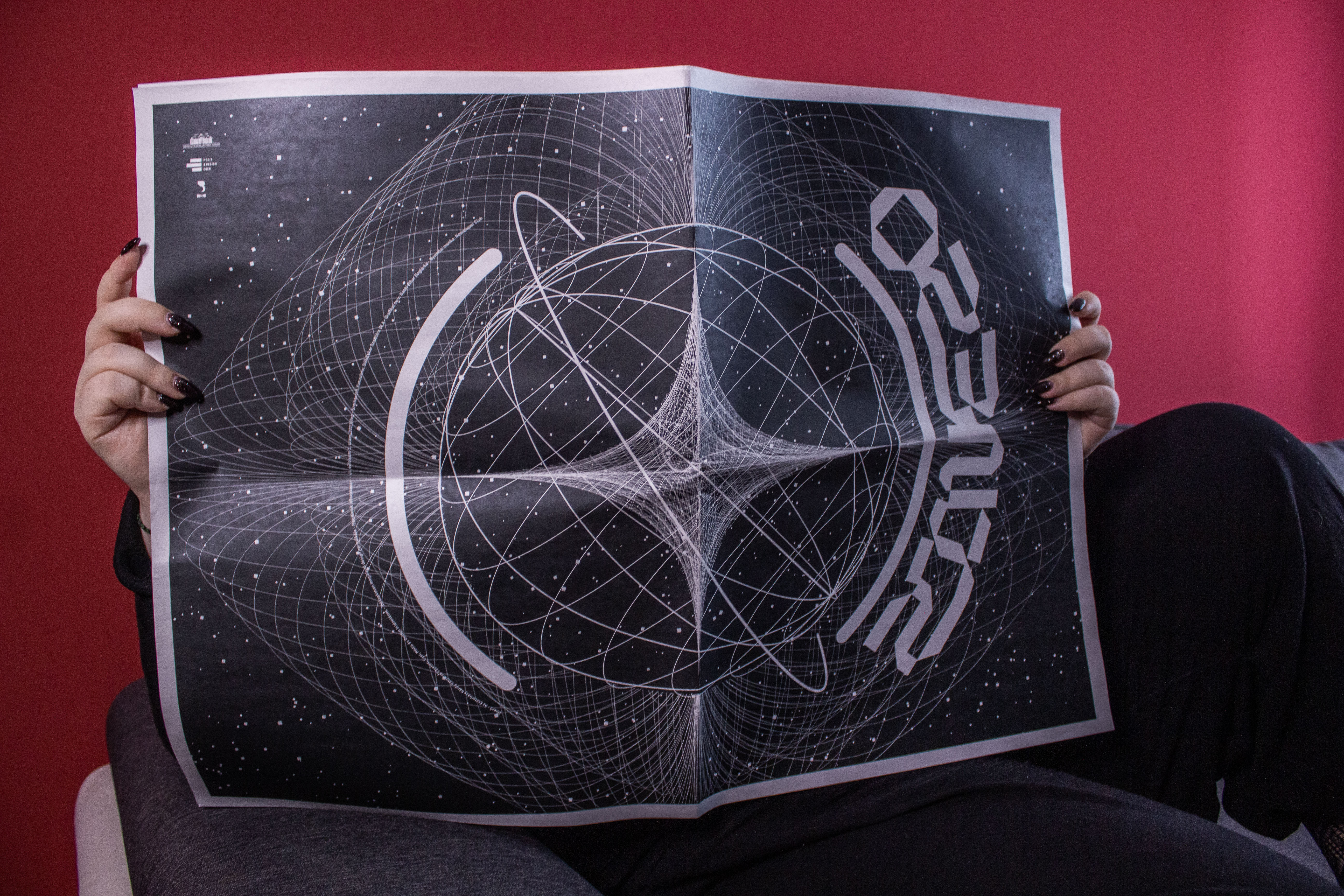 Zinező broadsheet zine